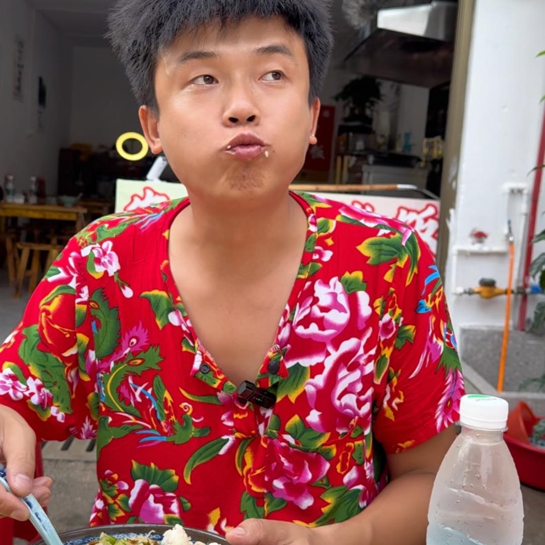吴高泽探店