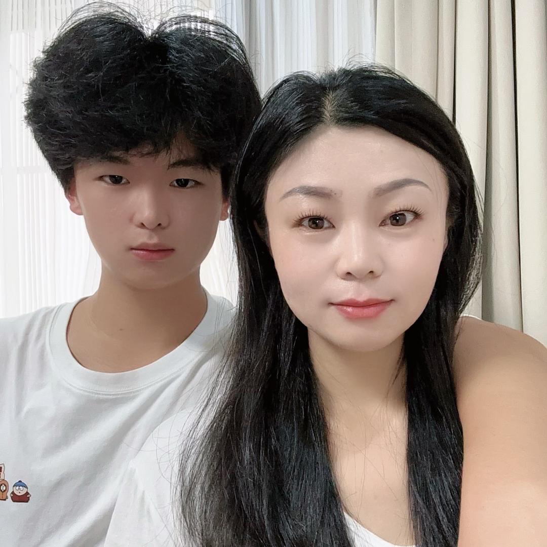 巧姐（蛋哥的懒妈妈）