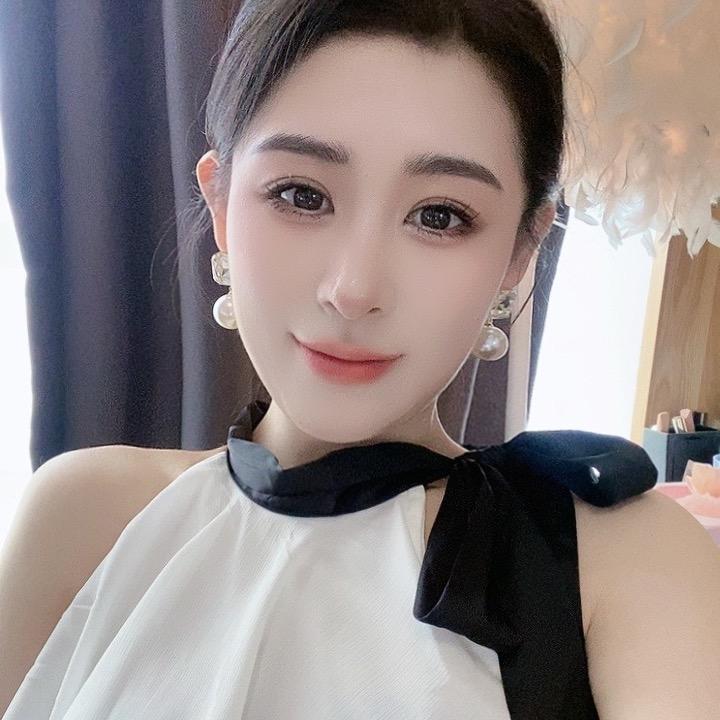 一隻锦李🐠