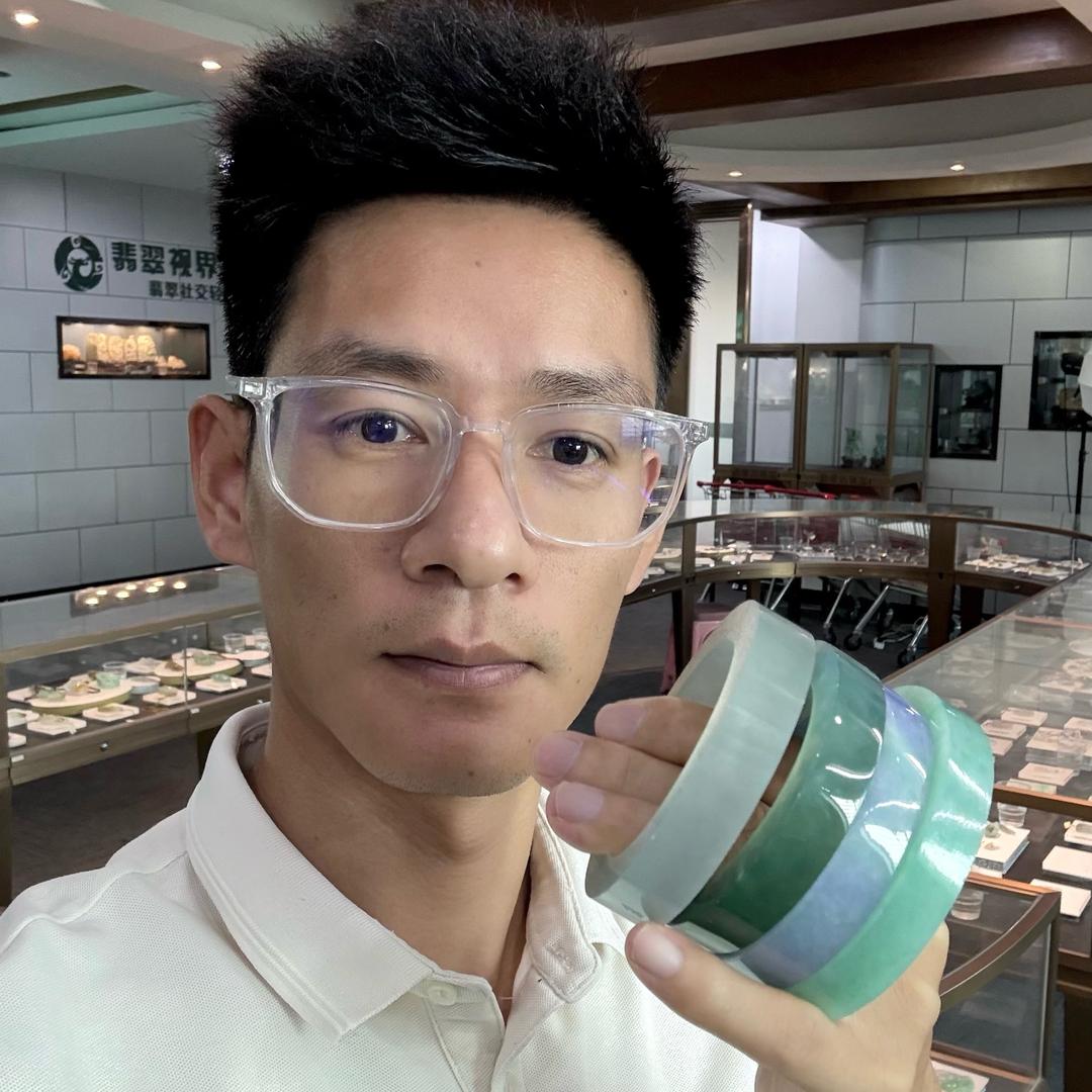 做翡翠的阿辉