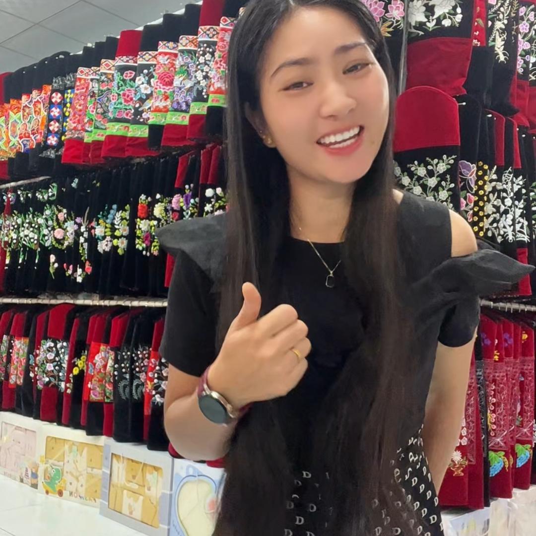 云南：黑玫瑰