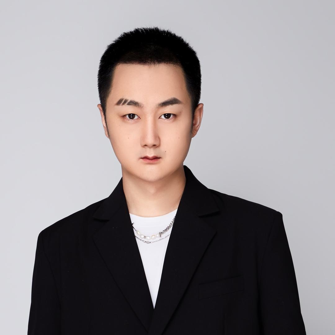 美业人老周