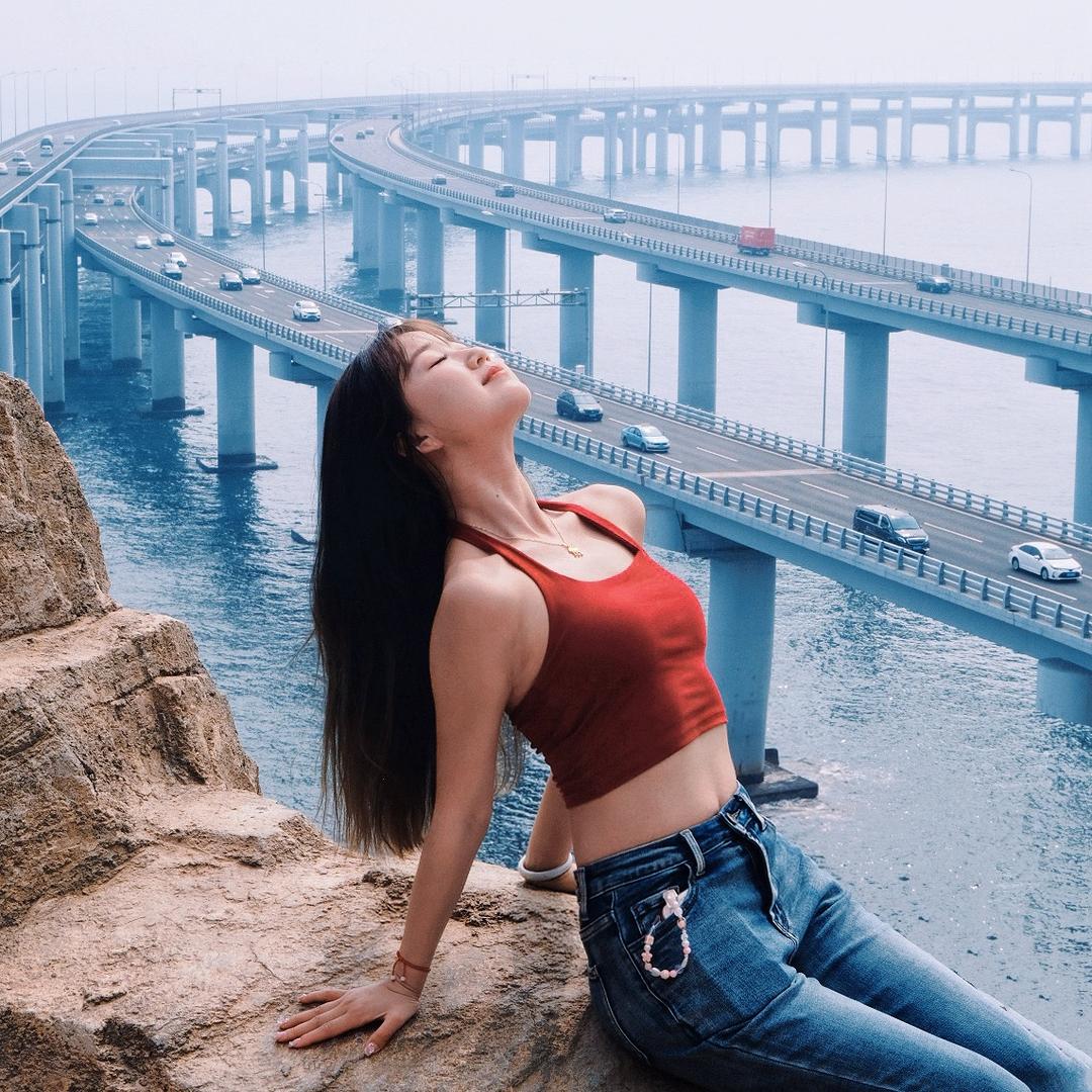 爱跳舞的小美老师（见过许嵩5次版）