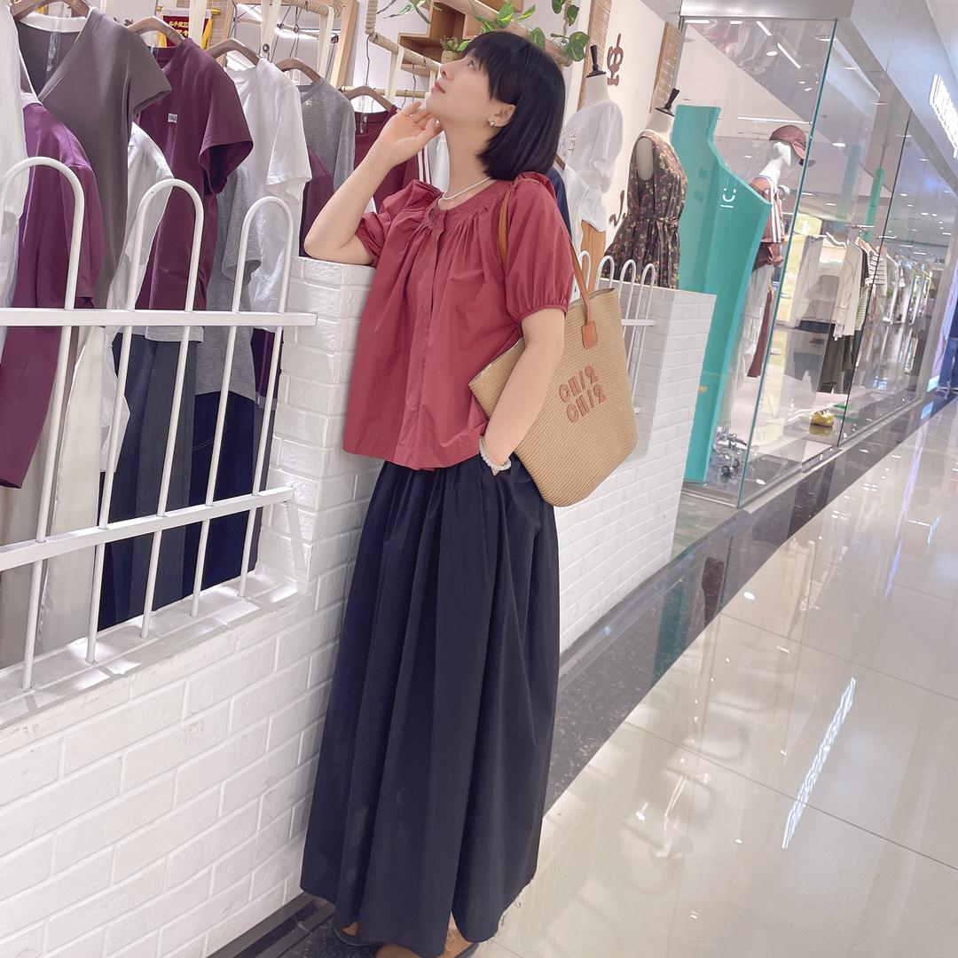 夜 未 央