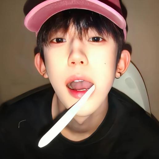 第一页第八页序