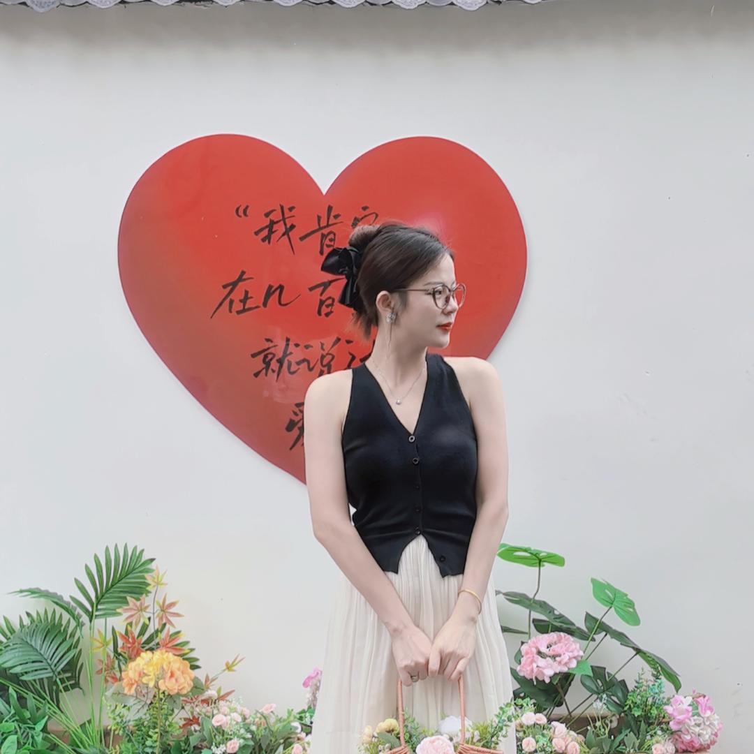 悦悦吖百货
