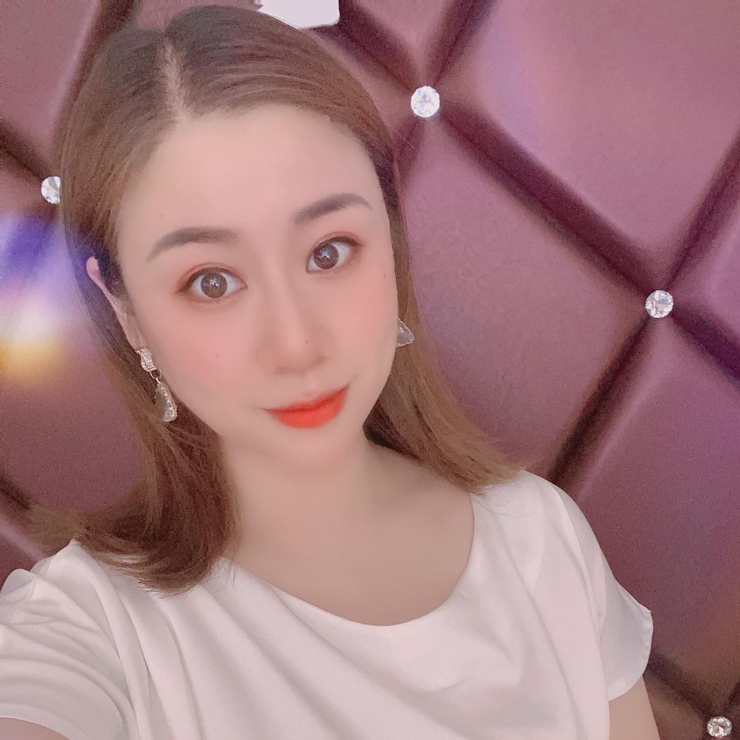 嘉顿肯妮·芝蔓美肤中心官方号