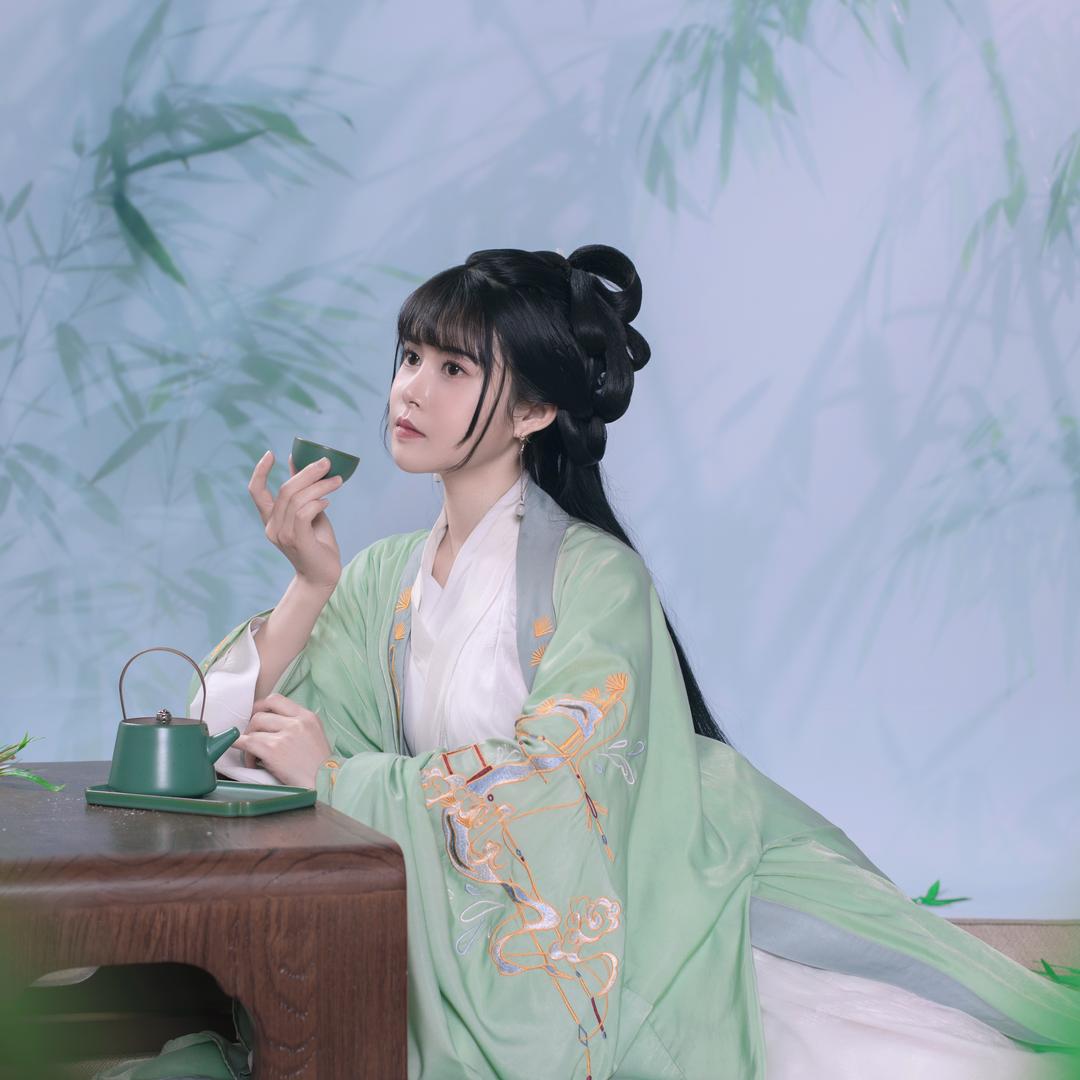 是小玉呀（冼滢滢）