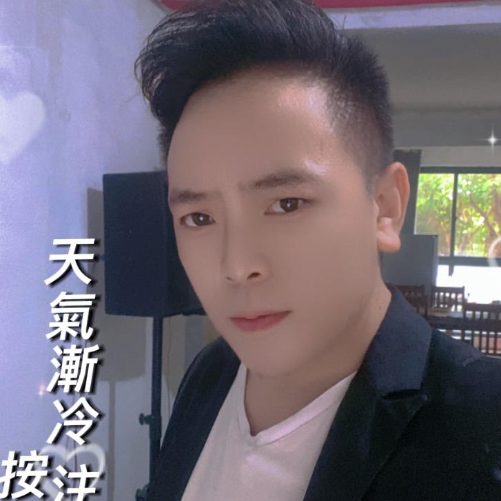 小伟吧爱唱歌🎤♬♬