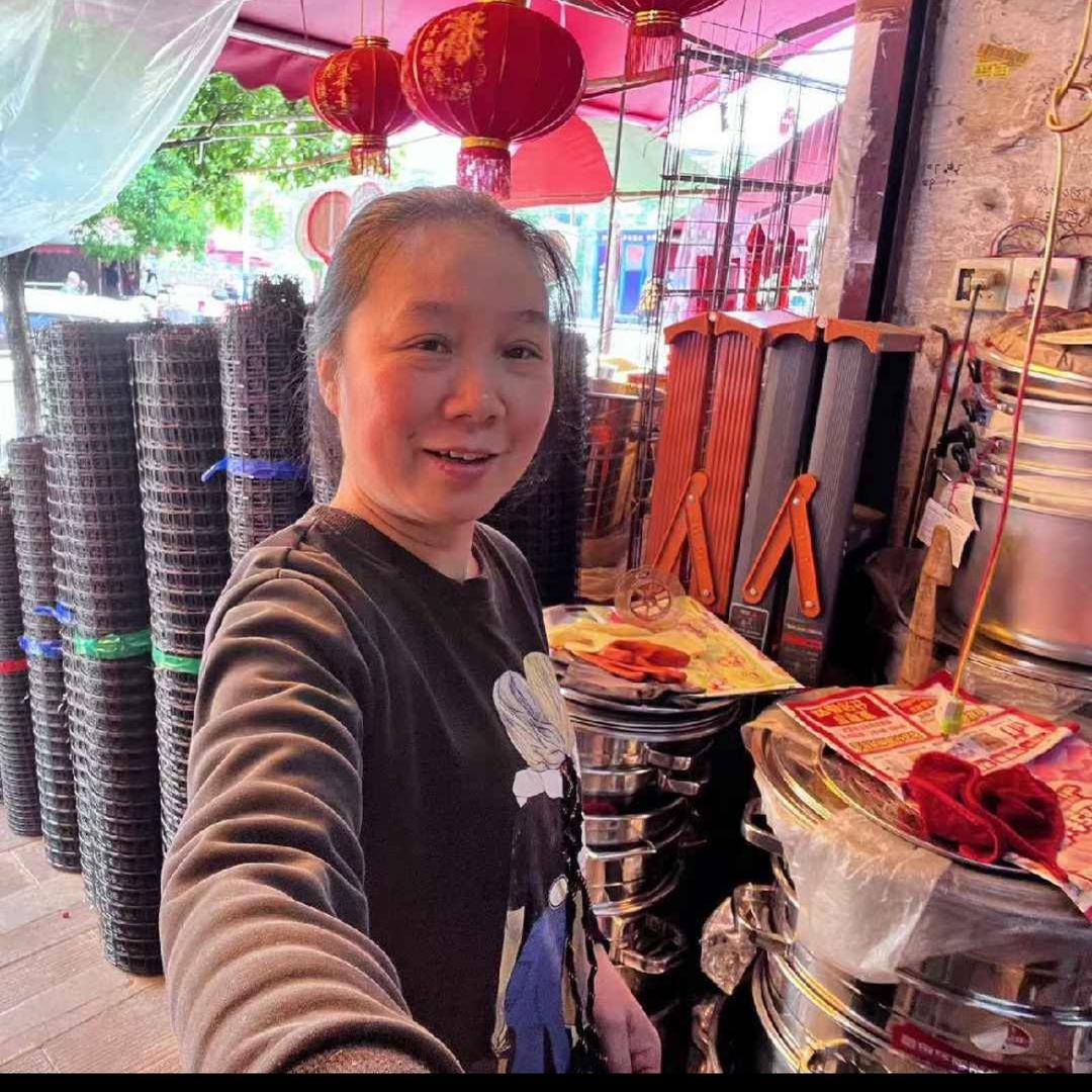 武冈农贸市场电器、五金梅梅