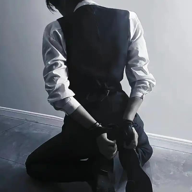 凌枫👑 𝔇ʝ.小七🎧