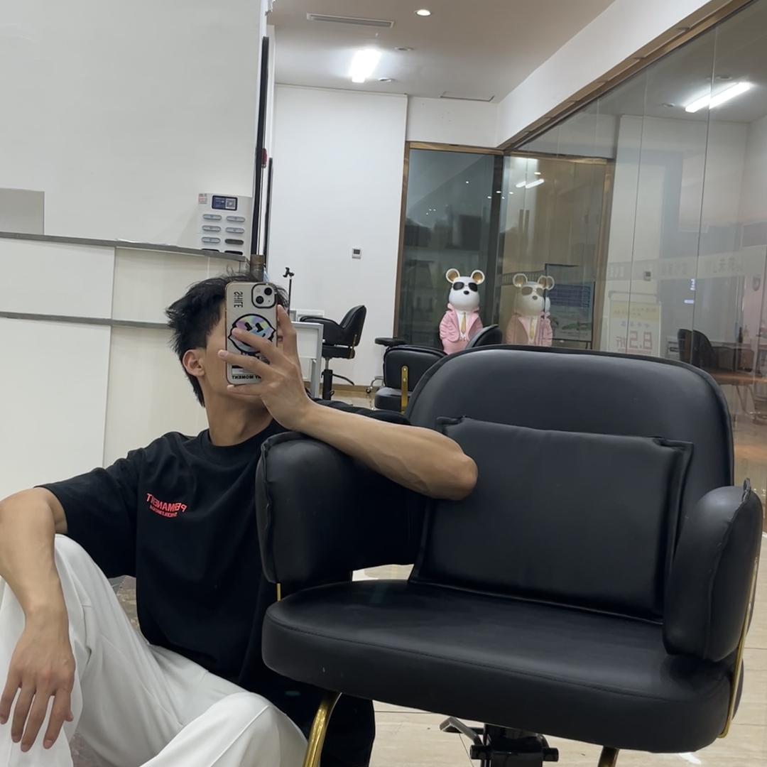 重庆黔江男士发型 海总