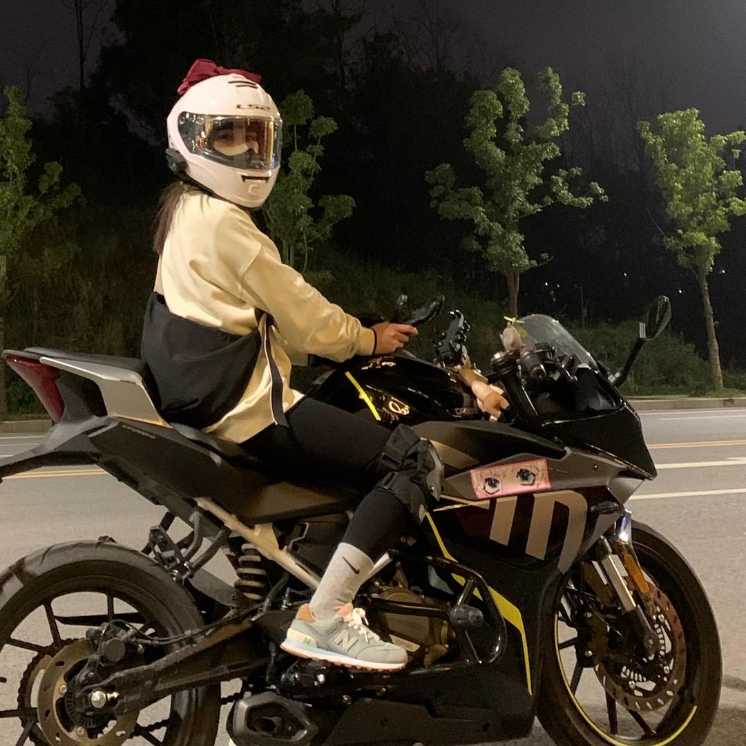 乱七芭蕉🏍