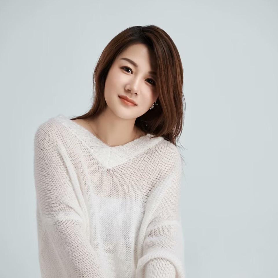 @红红