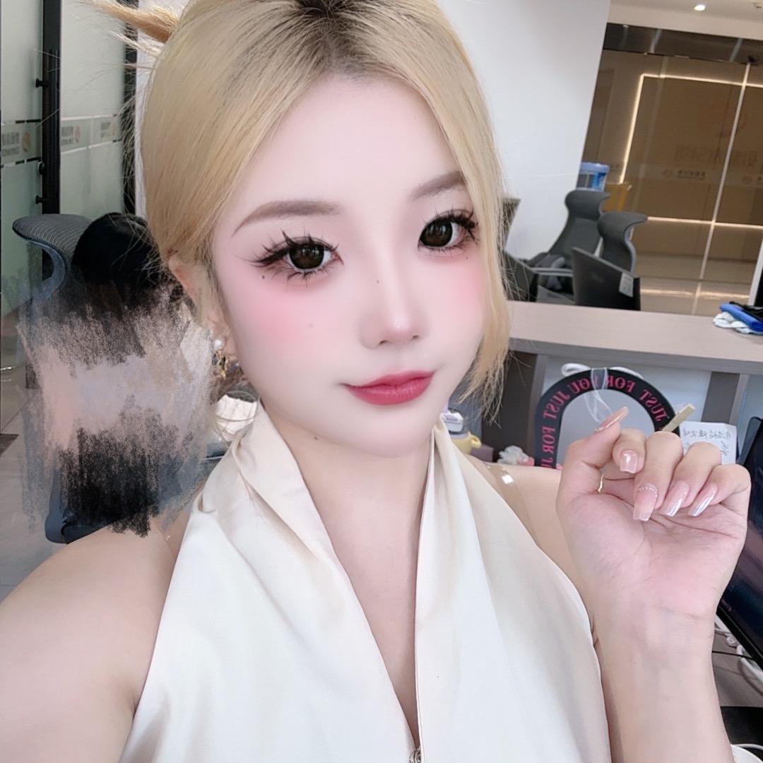 爱唠火机的老妹儿