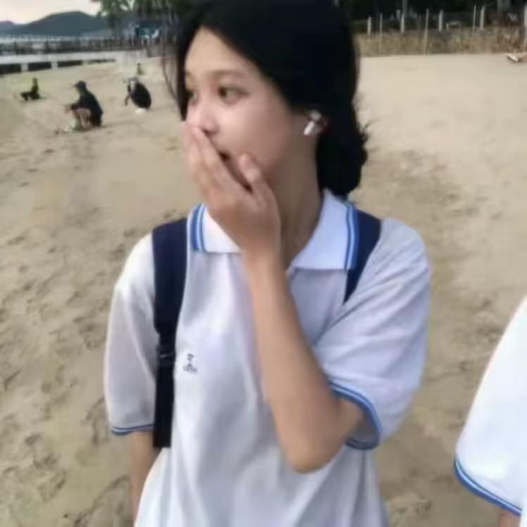 江秋晓^