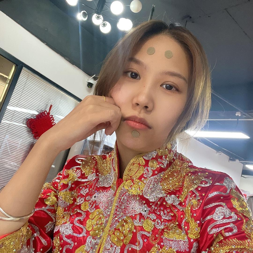 喜鹊中式嫁衣