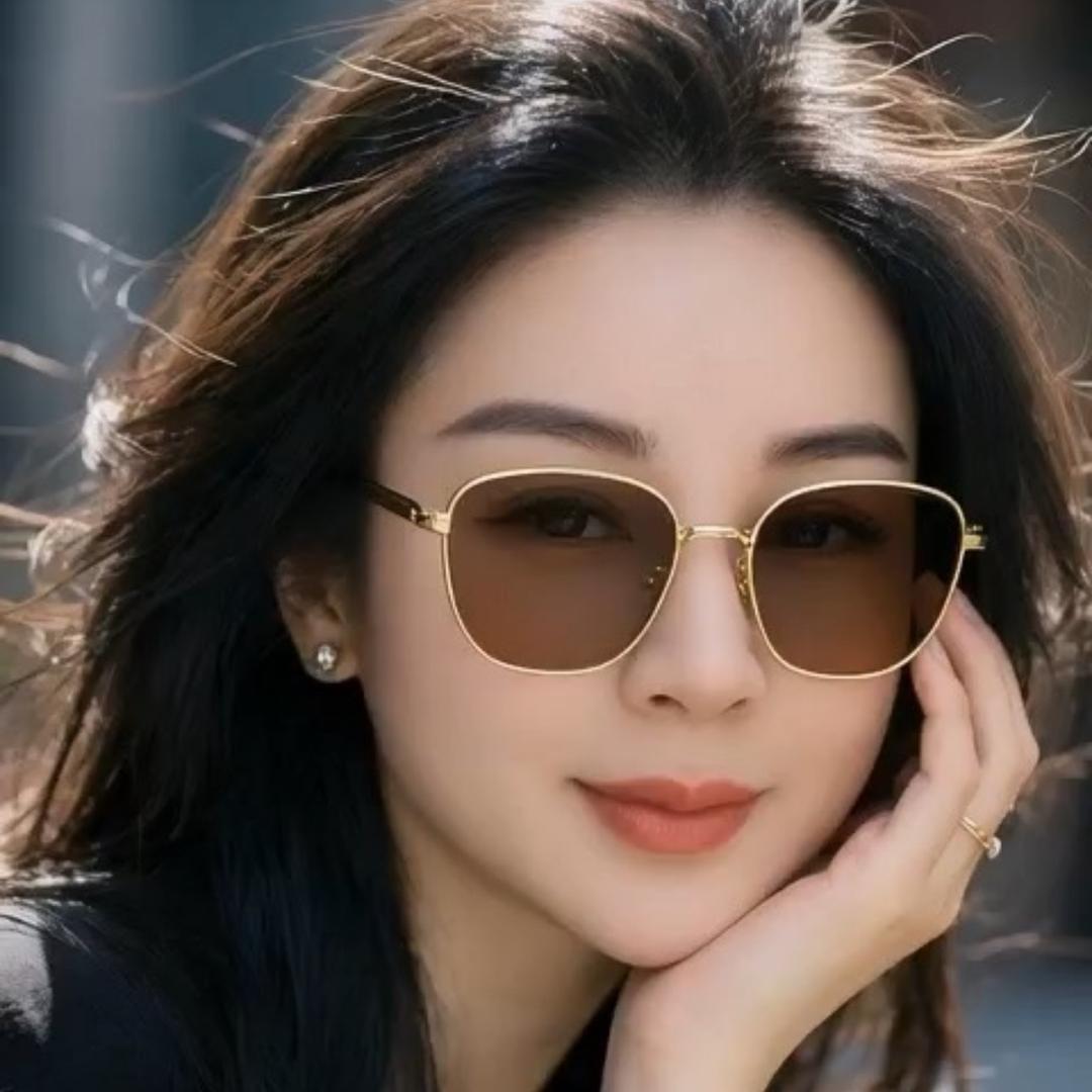 杨小小