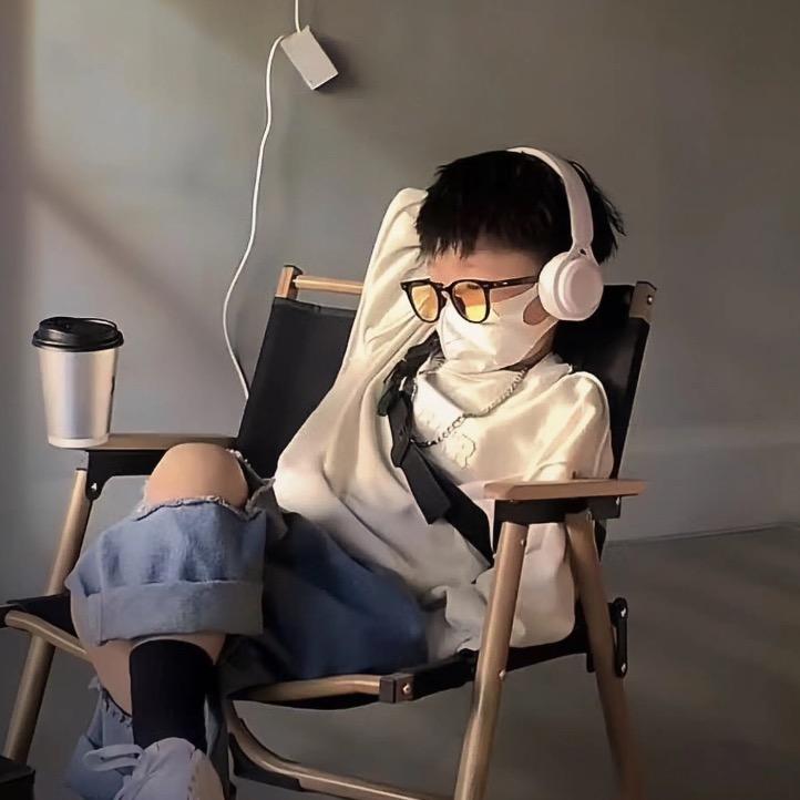 还是叫我阿浩吧