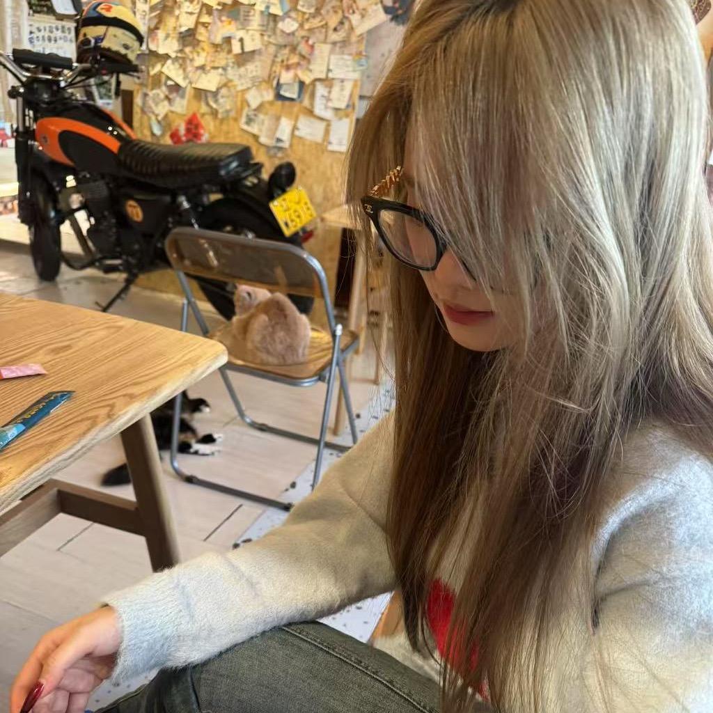 有一颗茉莉脑袋的ICE