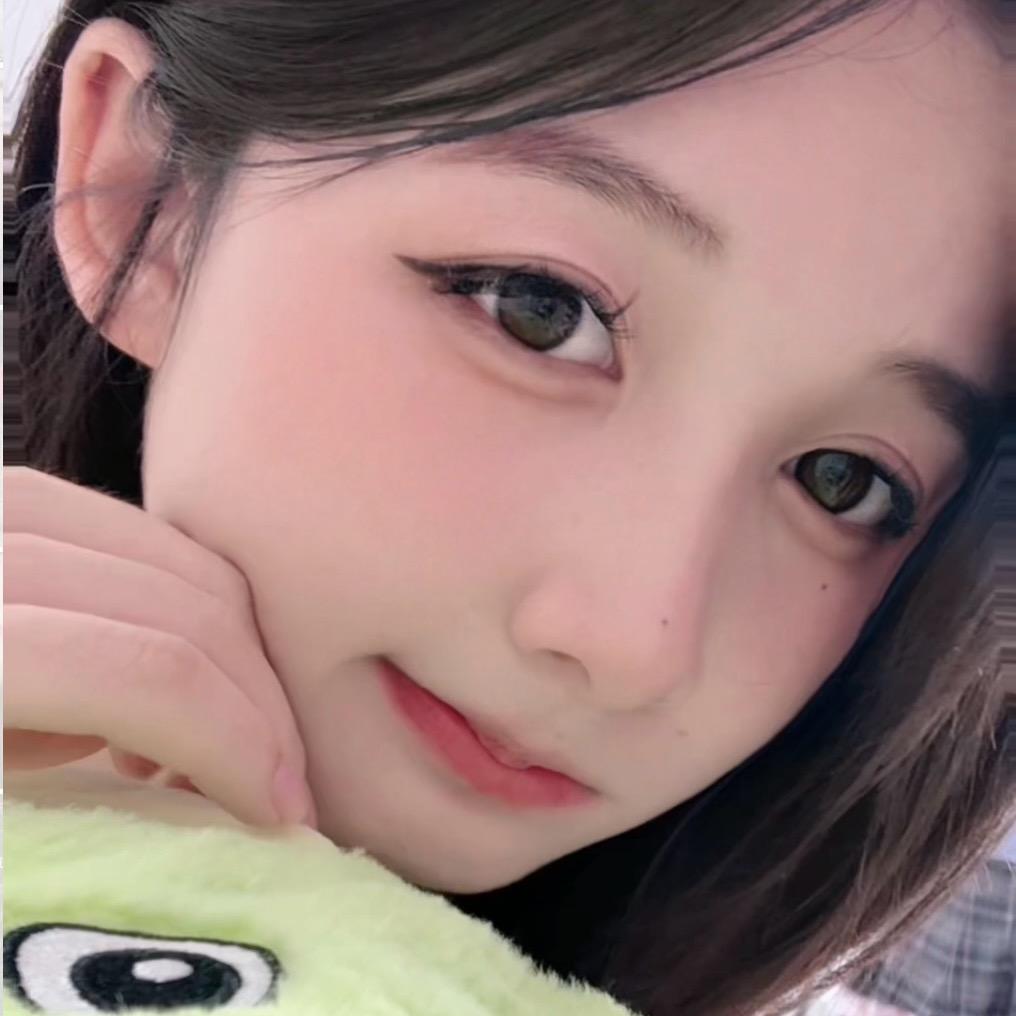 小甜甜🐷🦋