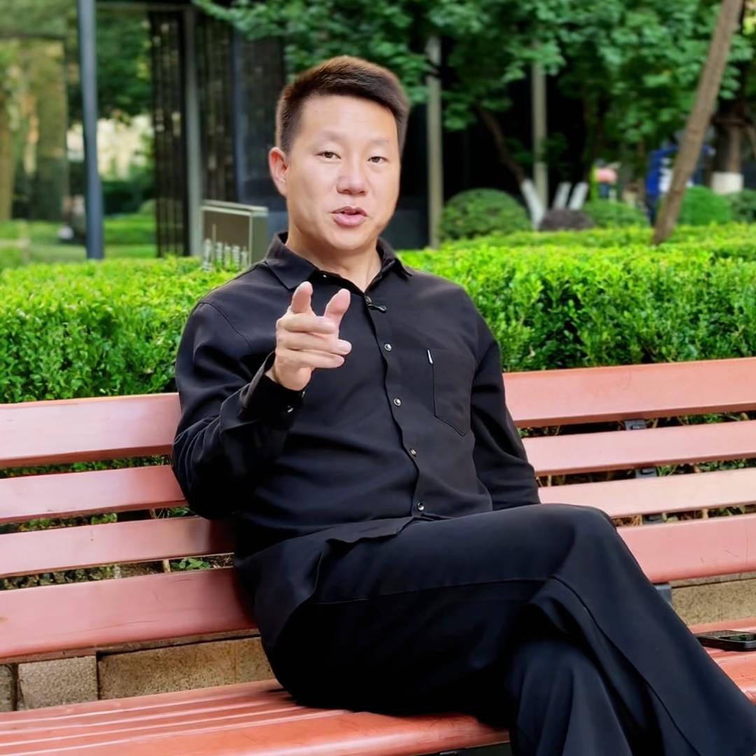谷主是个导演