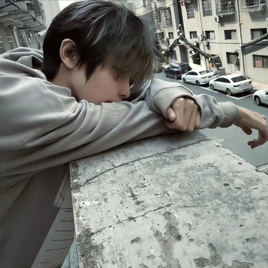 眼泪打湿拼好饭