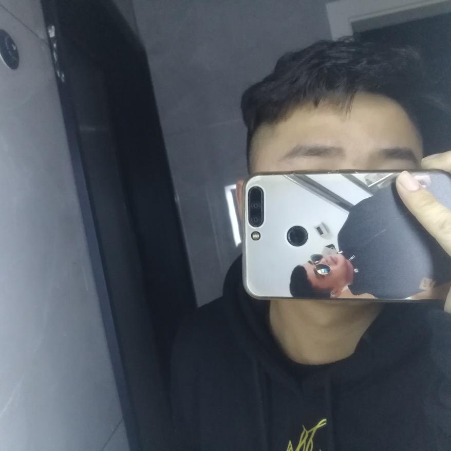 ：养了一只🐷