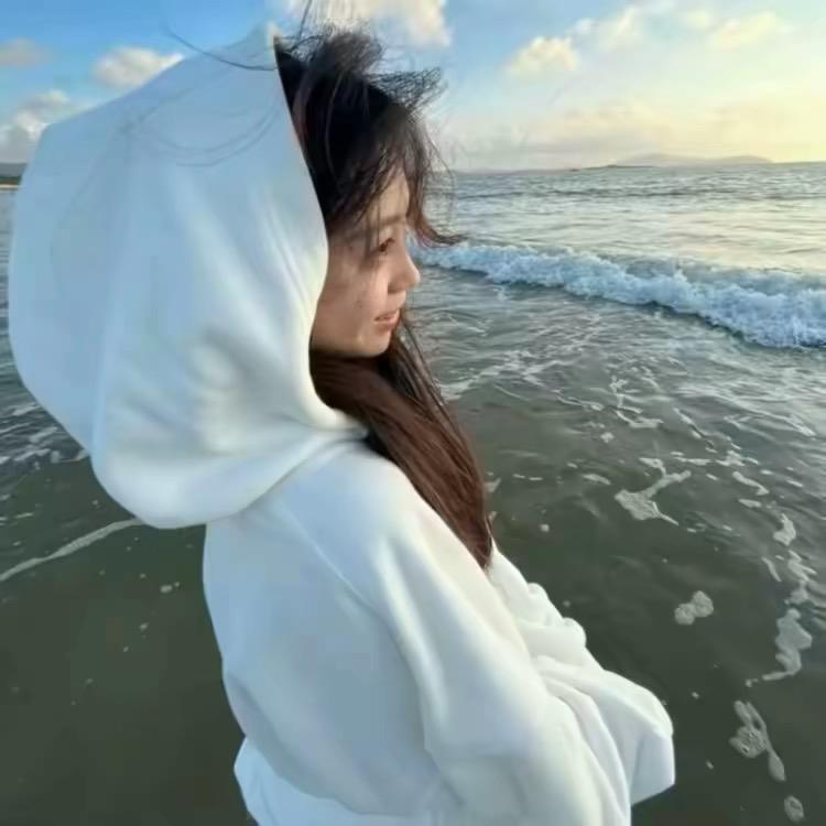 闪闪.