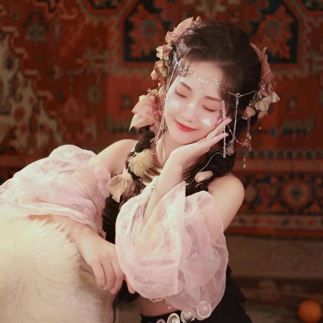 兮兮.