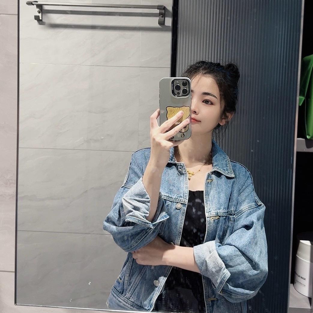 晓晓。