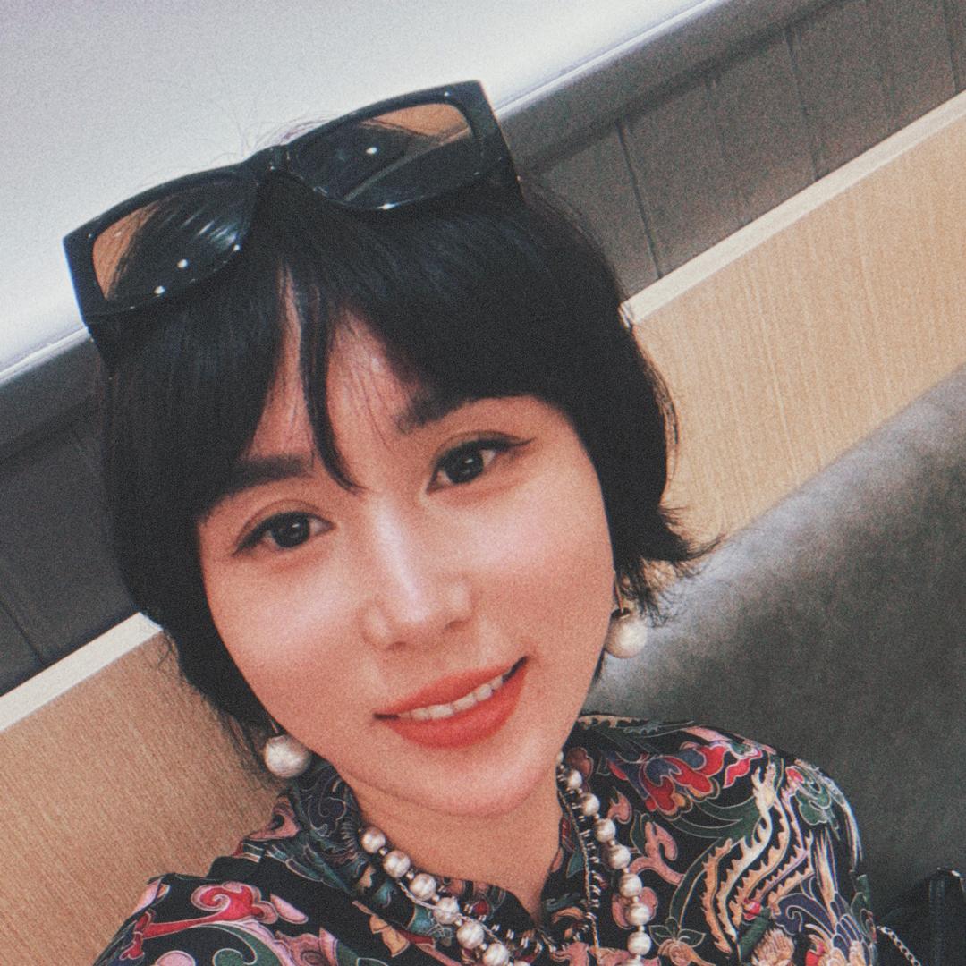 七姐（Q&女王设计师品牌集合店）