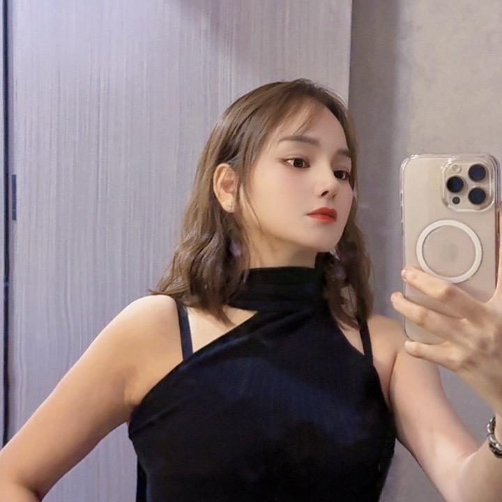 Ms.胡