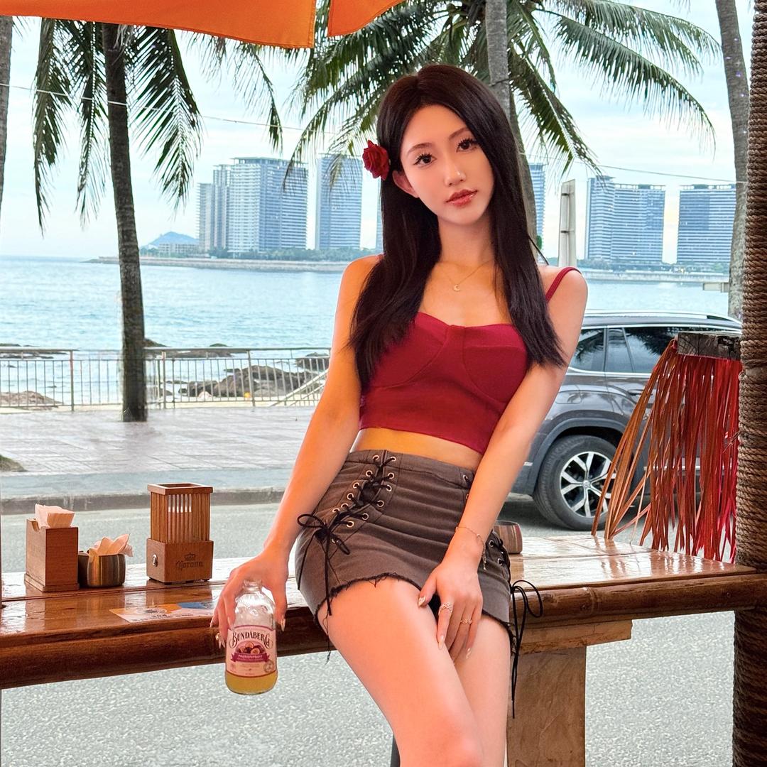 蝎子莱莱