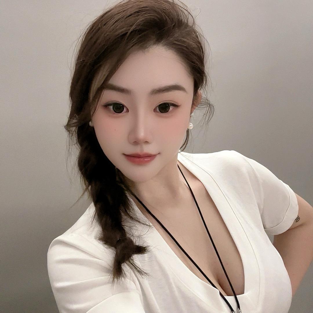 邵阳婚车租赁  婷婷