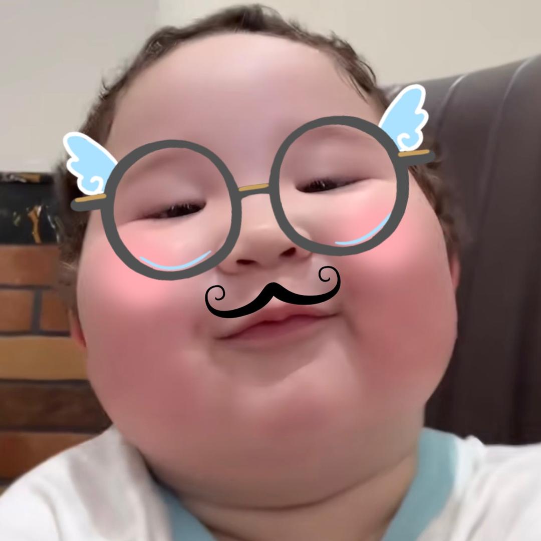 肥嘟嘟的小tay子