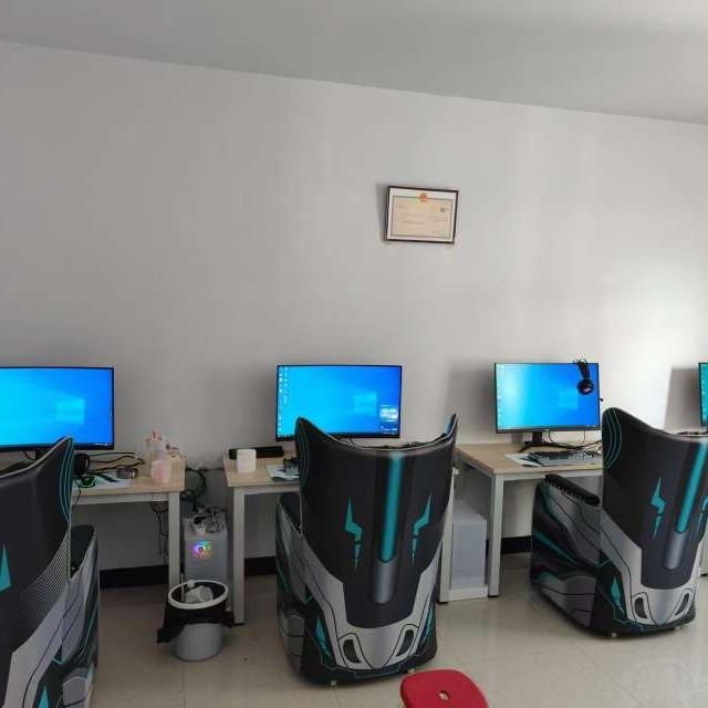 冰冰电竞职业解说