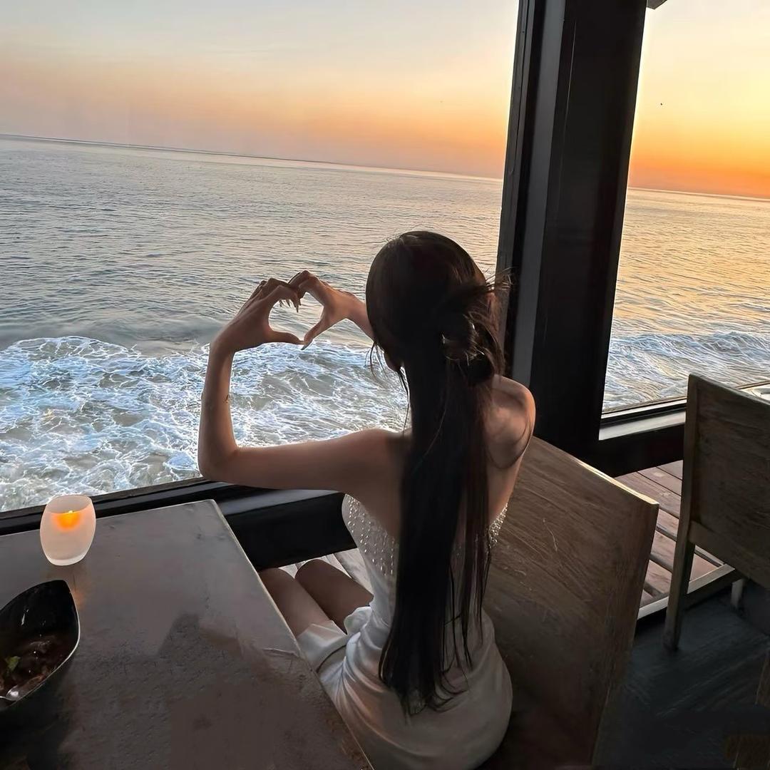 莫奈小姐