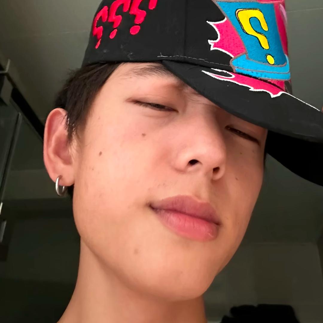 牛爷爷cos性感猫娘勾引隔壁人妻壮壮妈