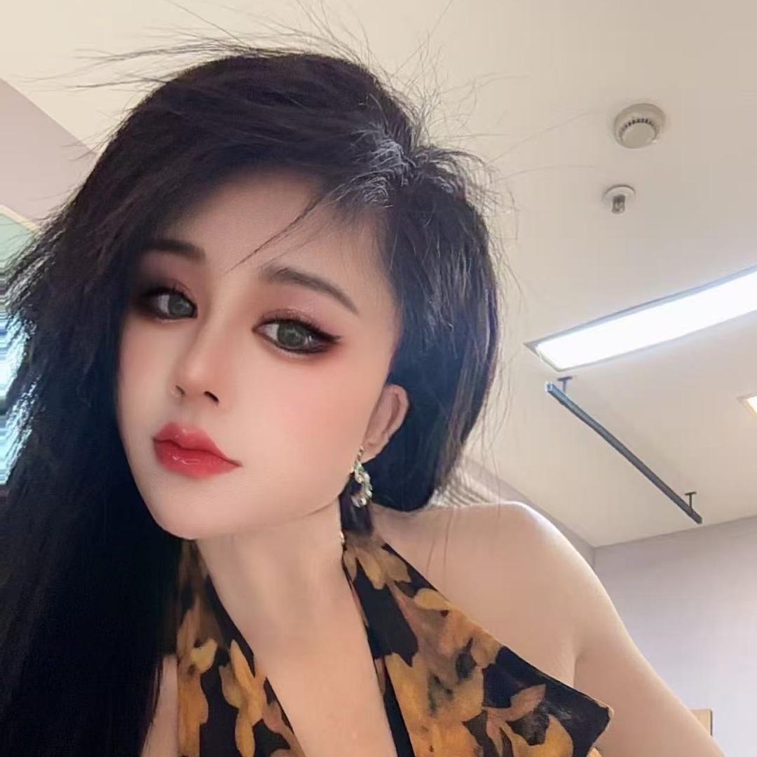 不知谁心上的玫瑰？