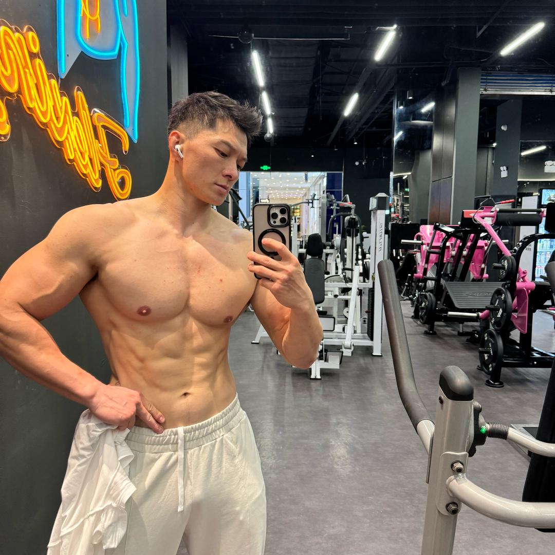 James HL
