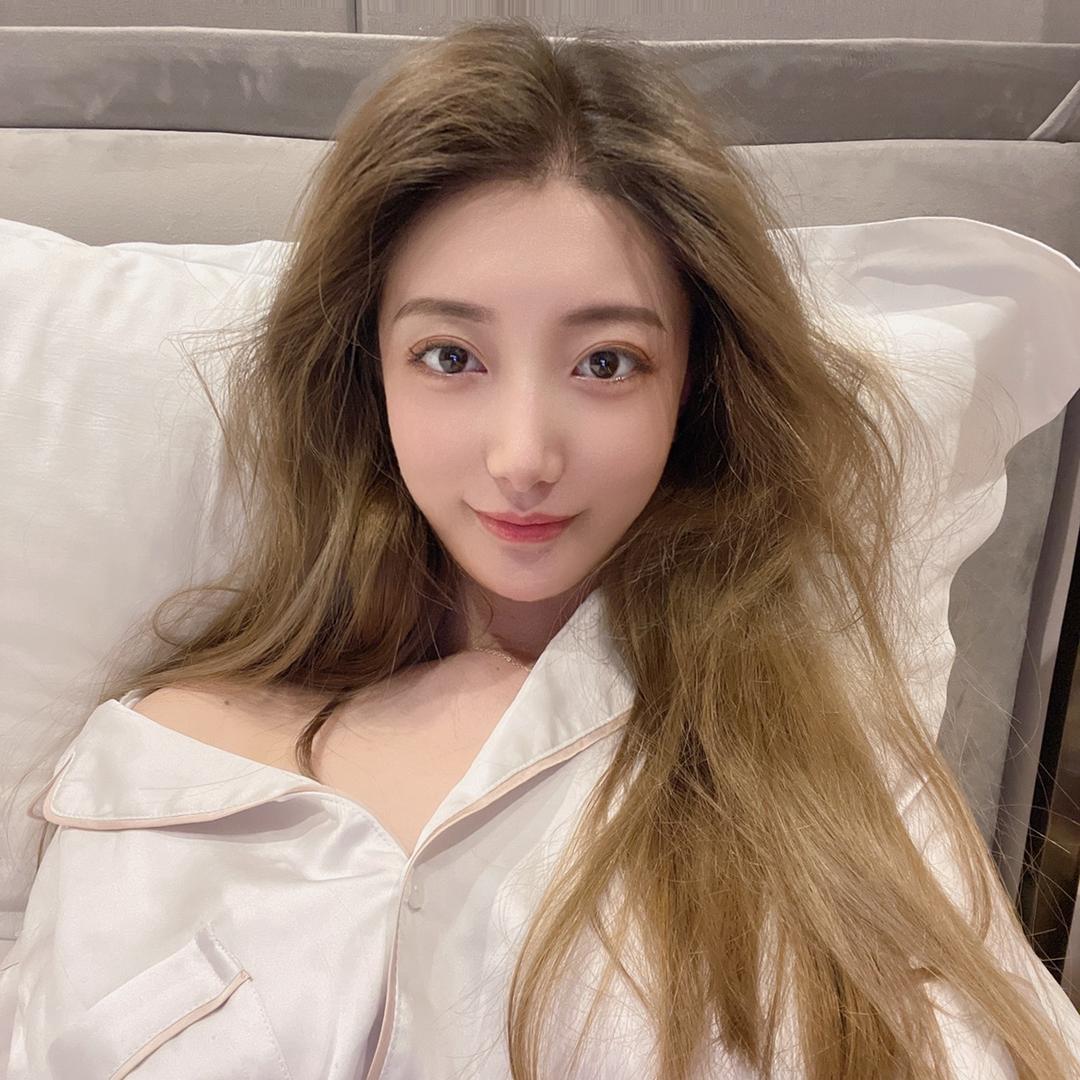 娅琪_Cynthia "