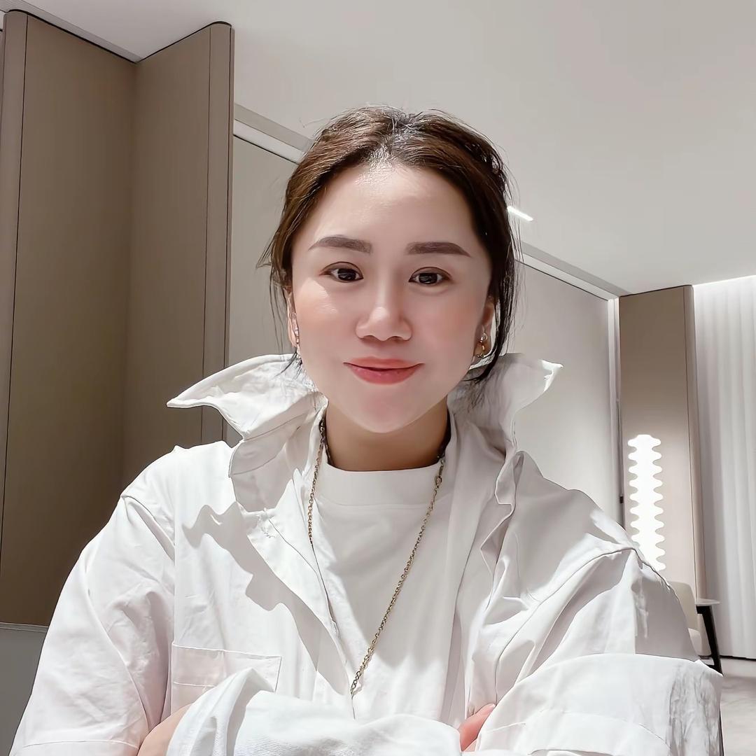 靓女名店 冰冰