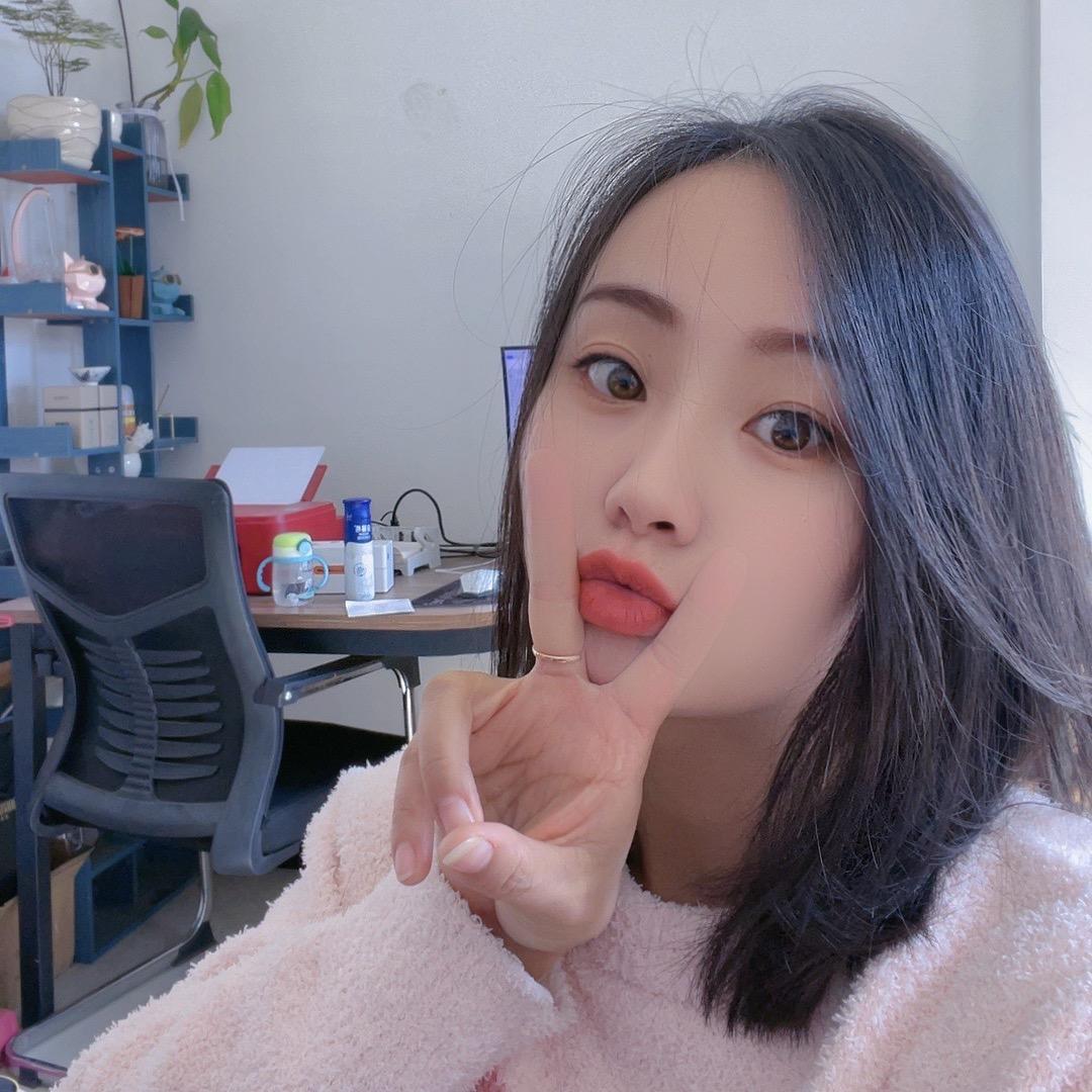 潘潘吖～
