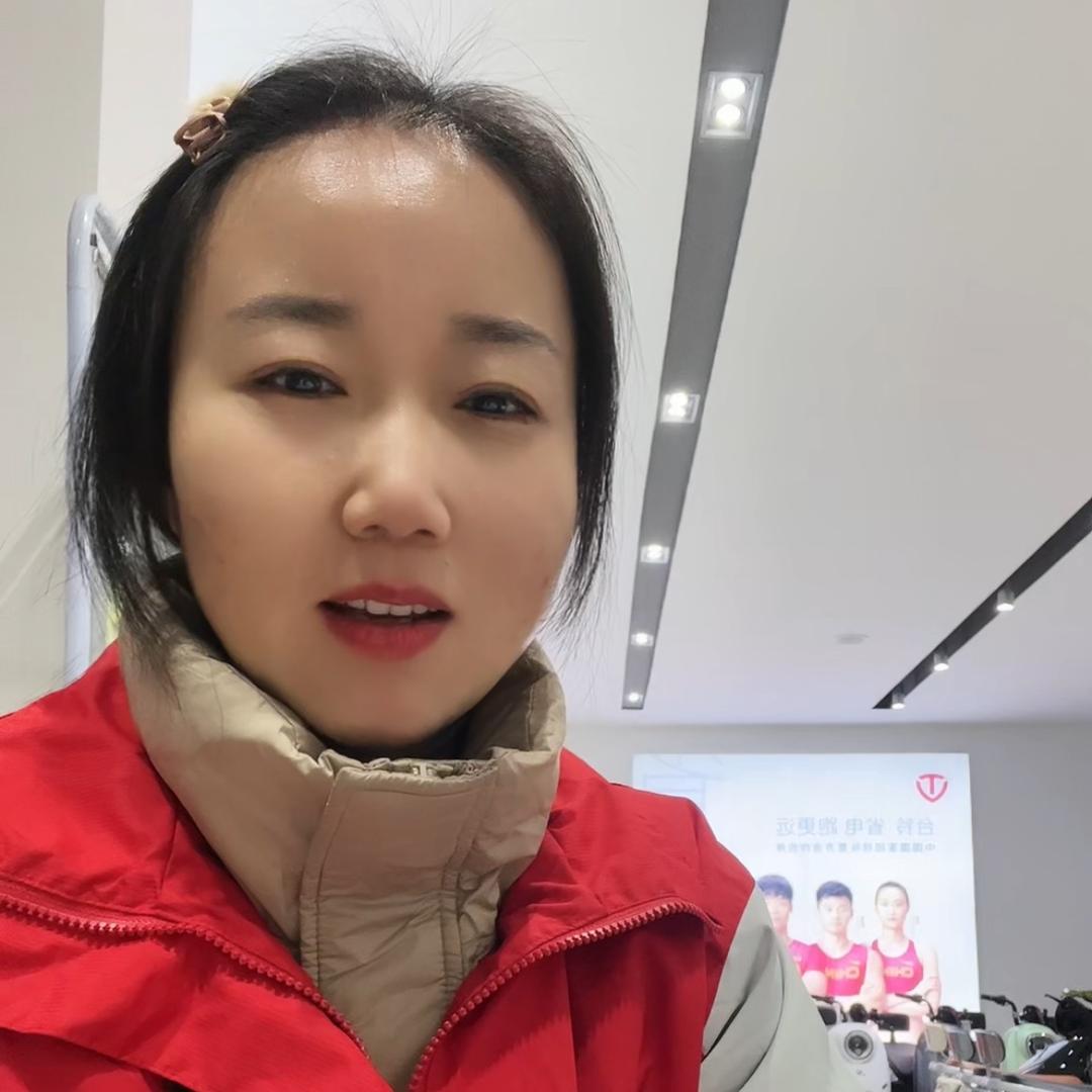 赵伟仙桃台铃电动车