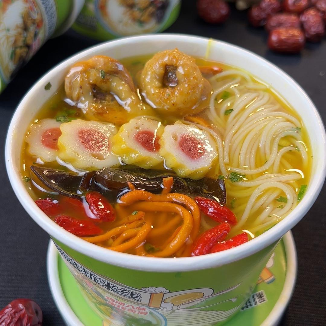 米哥鸡汤过桥米线