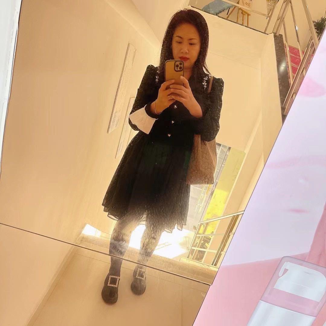 江门鹤山敏红姐童装