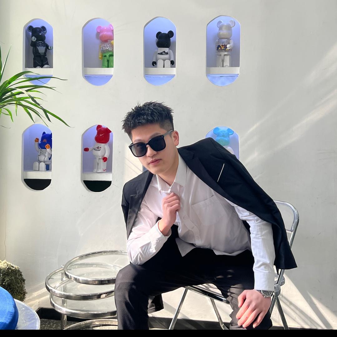 涧头嘉剪发造型