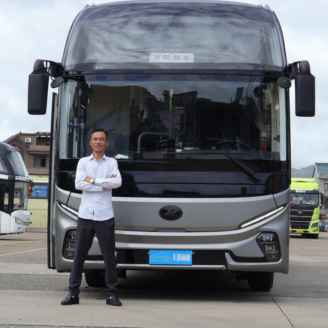 🚌包车旅行找老何