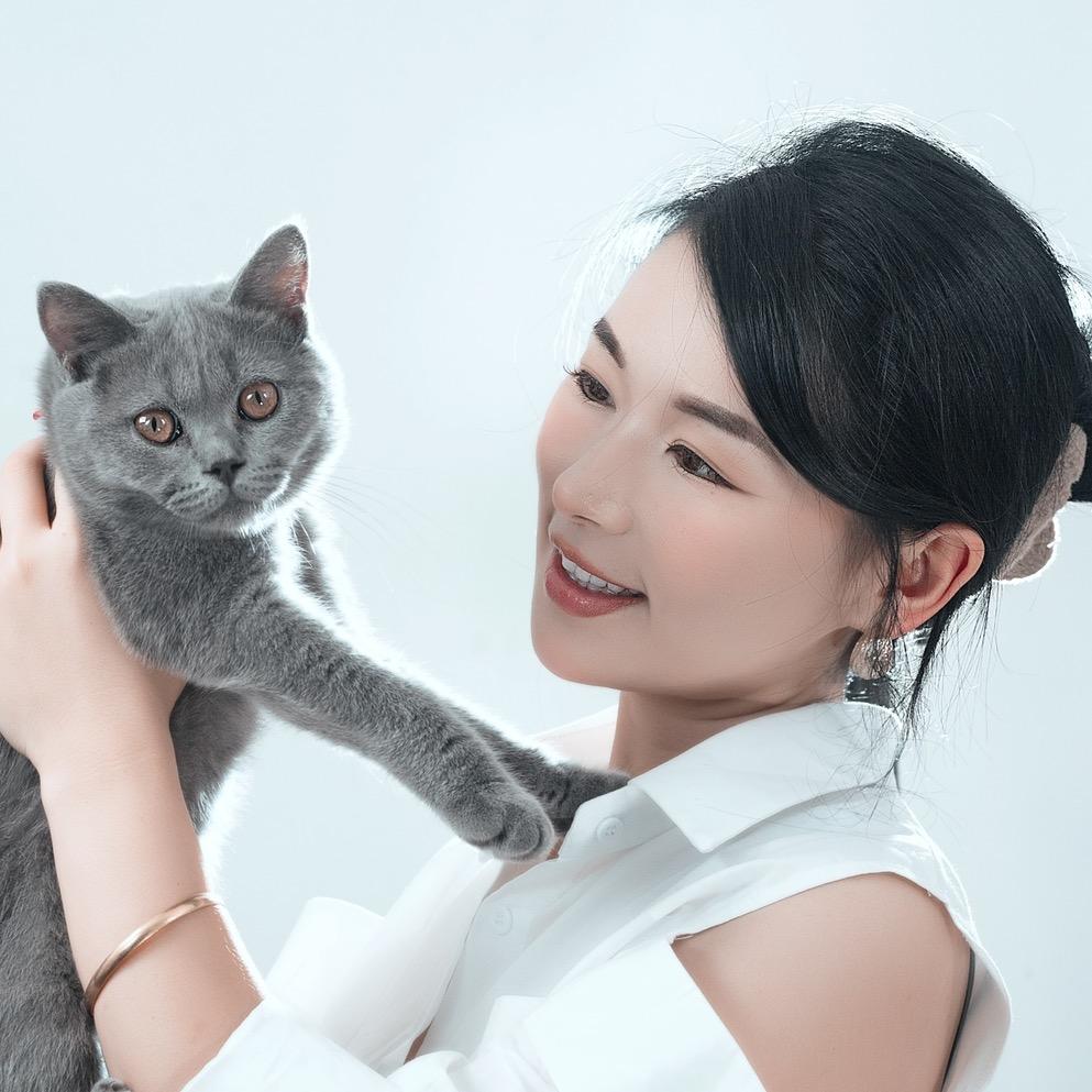 热爱生活的越越